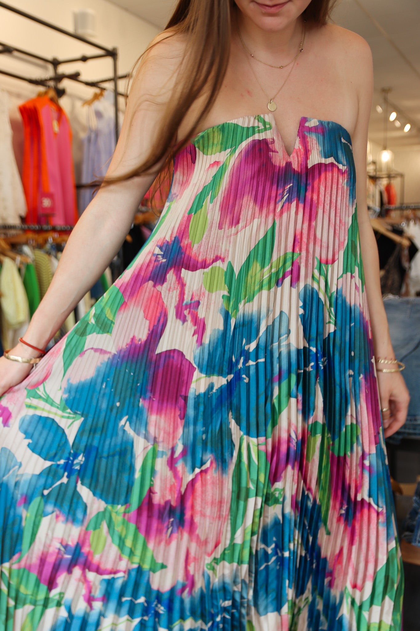 DRESS FORUM PLEATED STRAPLESS MAXI DRESS