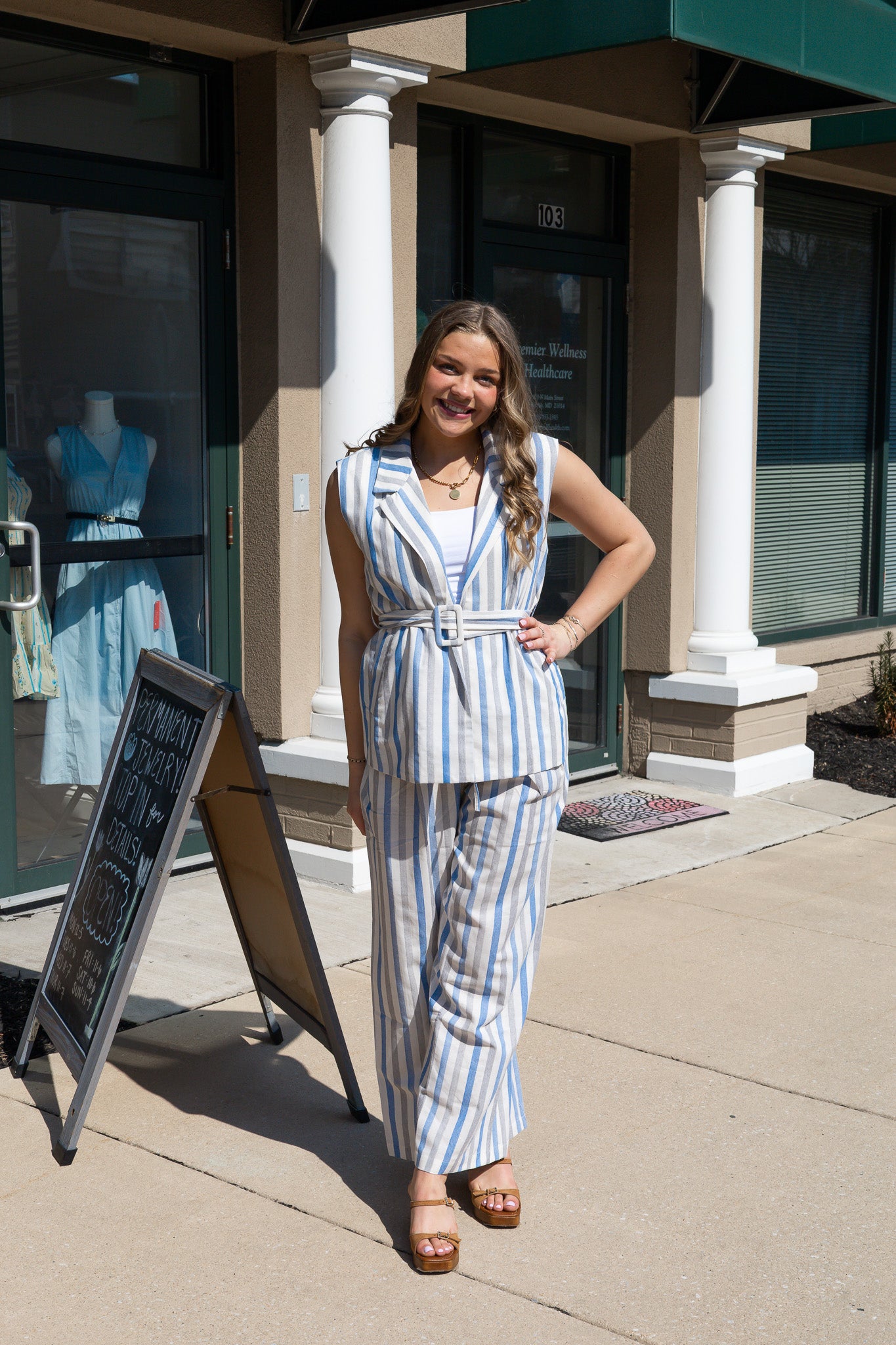 MOLLY BRACKEN "BECCA" SLEEVELESS BELTED STRIPED JACKET