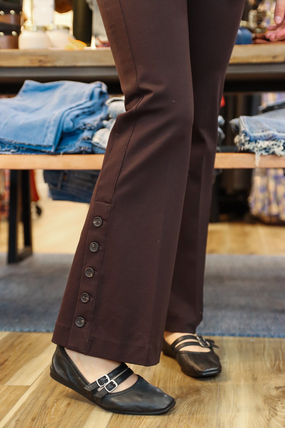 LIVERPOOL “STELLA” BUTTON HEM PULL ON FLARE PANT