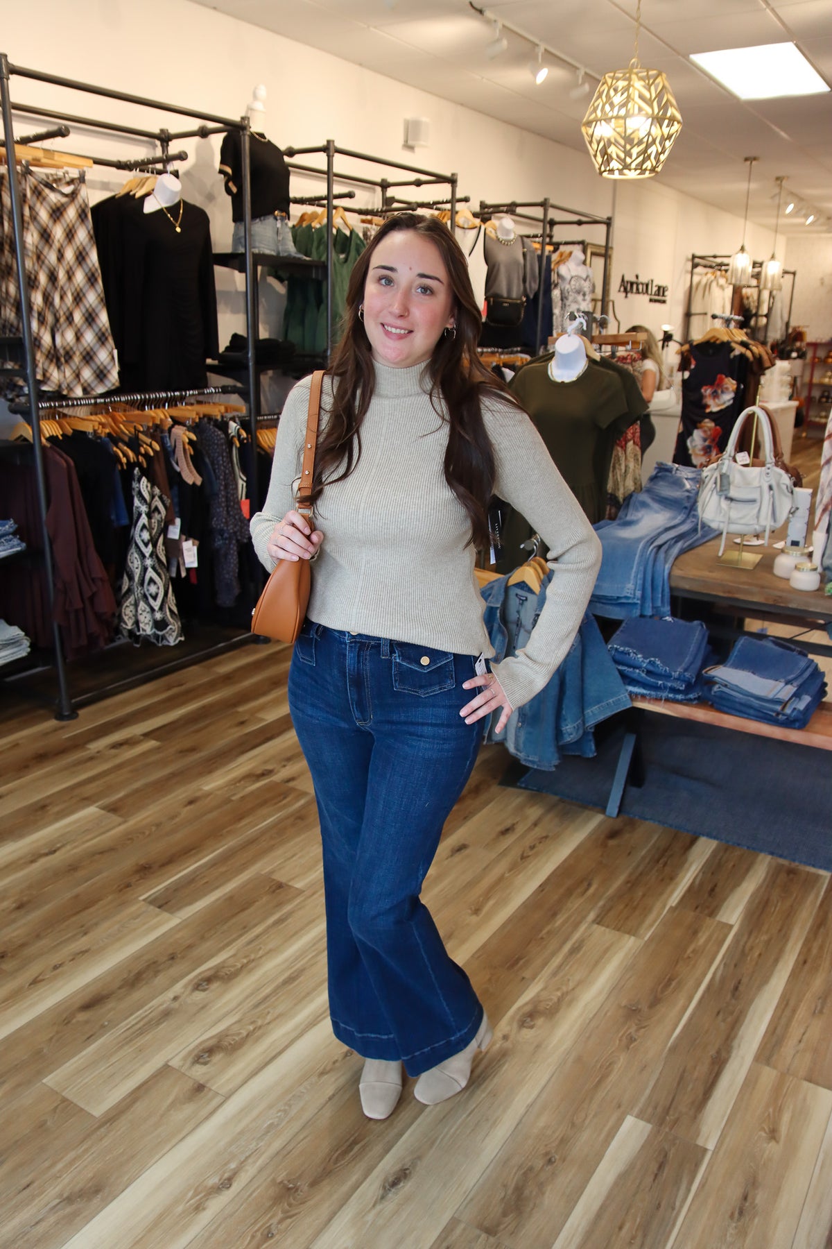 LIVERPOOL “HANNAH” PATCH POCKET FLARE JEAN