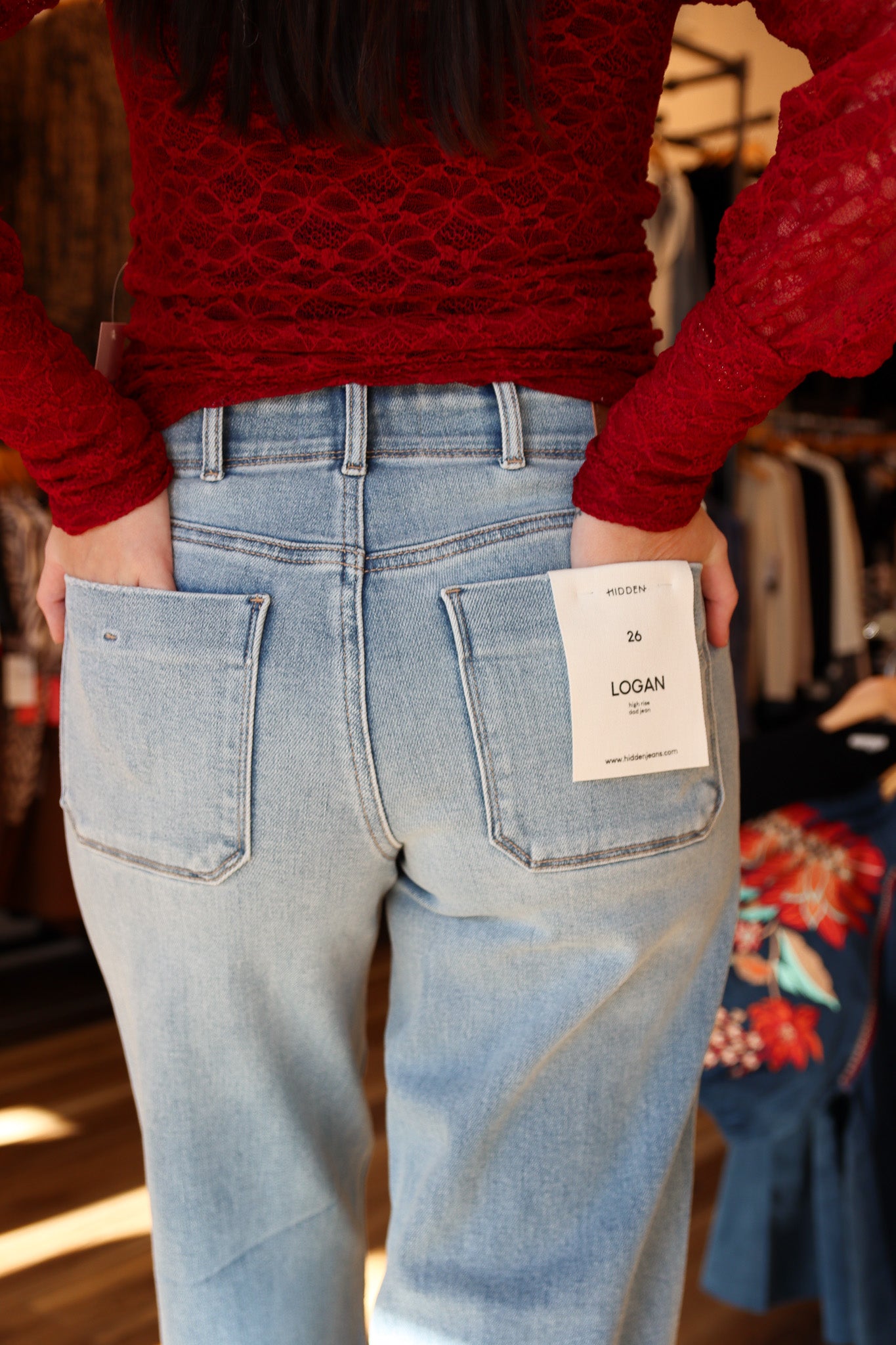 LOGAN 31" INSEAM 2 BUTTON WITH PATCH POCKET JEAN