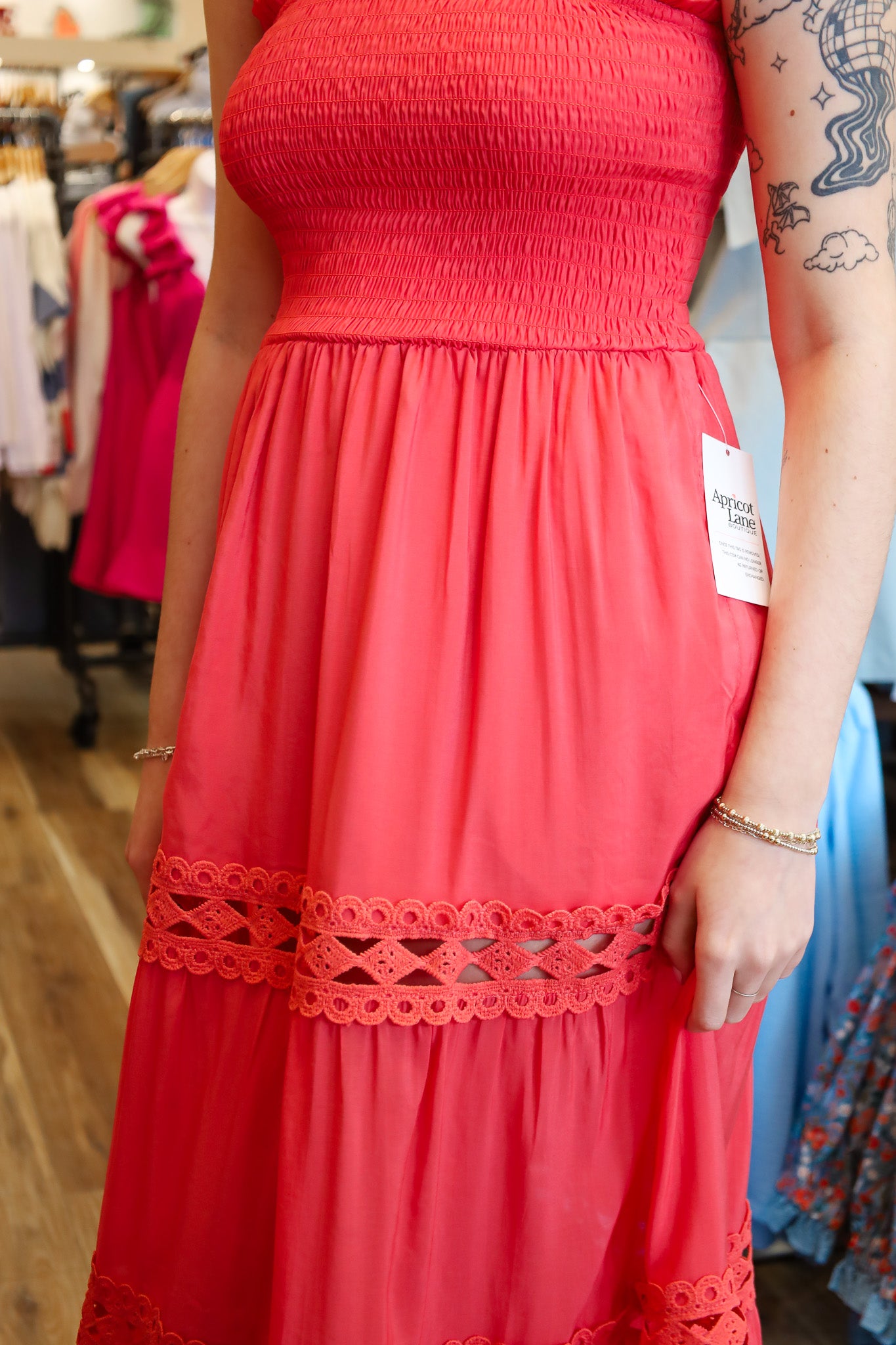 STRAPLESS SMOCKED TOP MAXI W LACE