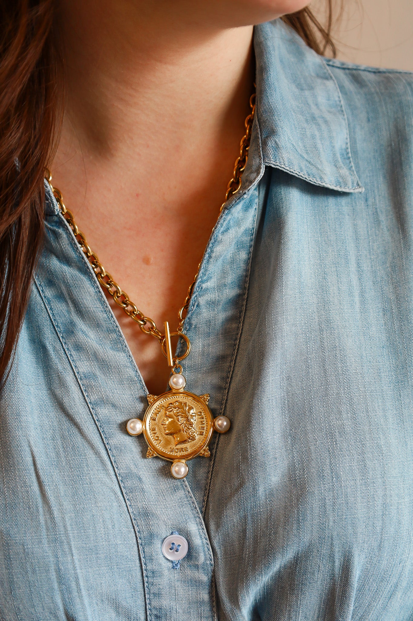 GOLD COIN NECKLACE