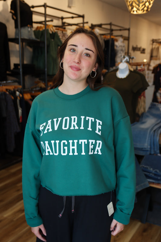 FAVORITE DAUGHTER CROPPED COLLEGIATE SWEATSHIRT