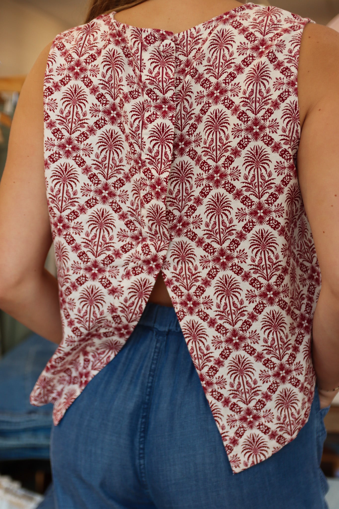 VELVET HEART "PARADISE TILE" BUTTON DOWN BACK TOP
