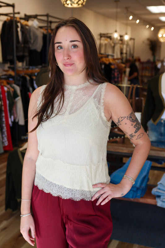 MIOU MUSE DELICATE LACE/SHEER MESH TOP