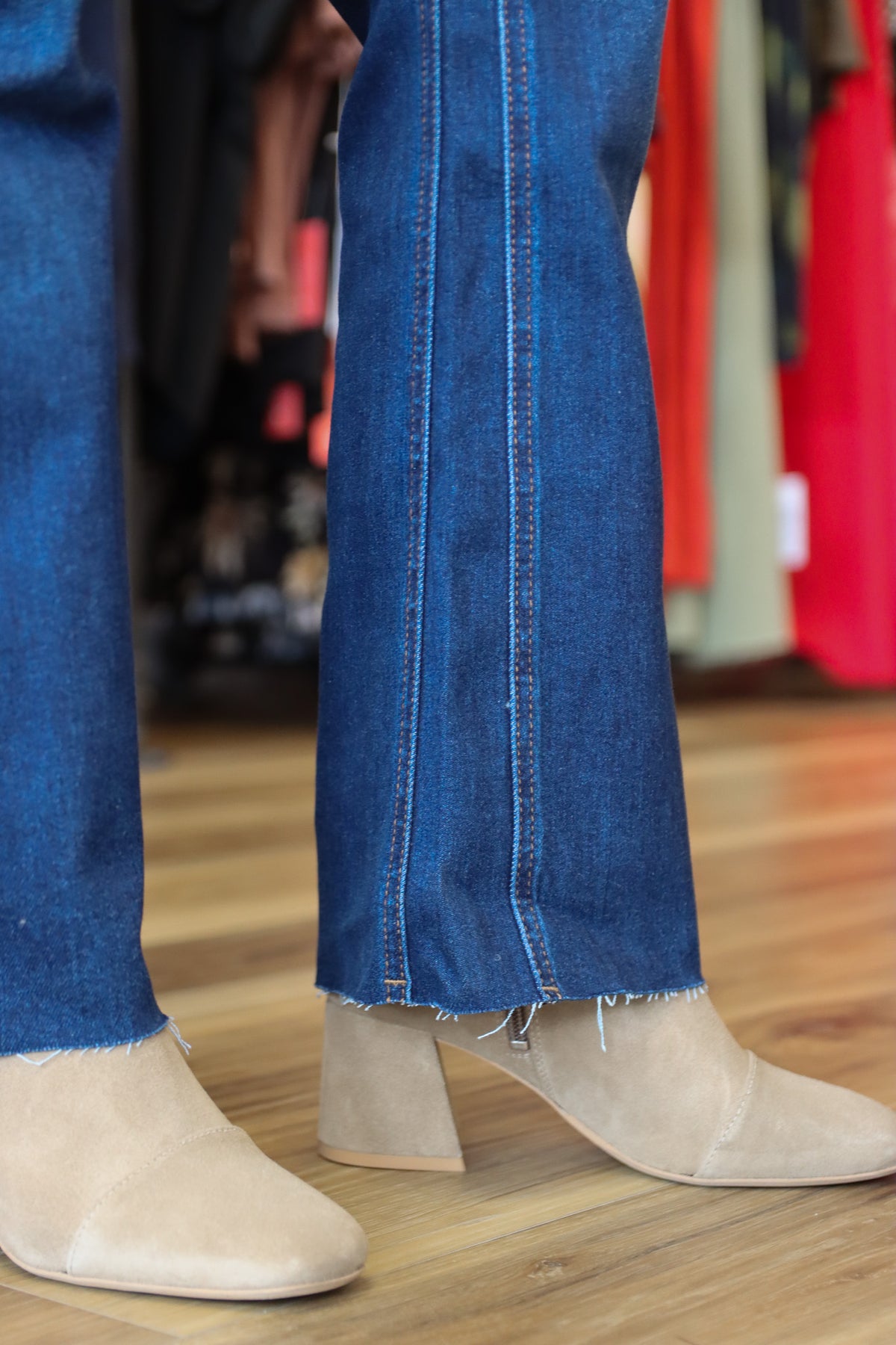 KUT “KELSEY” HIGH RISE ANKLE FLARE JEAN