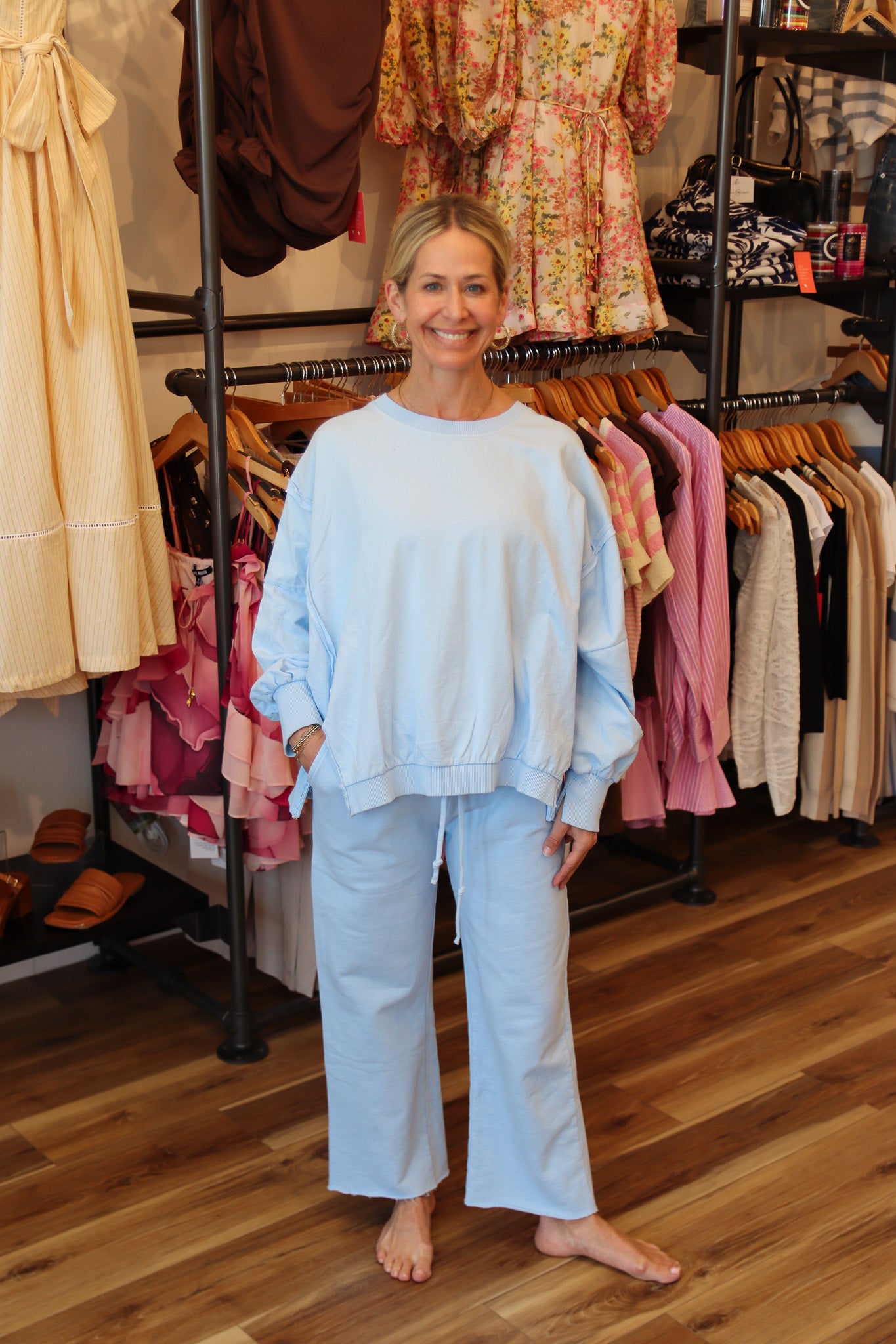 SUZY D “WERUGIA” OVERSIZE RAW EDGE SWEATSHIRT