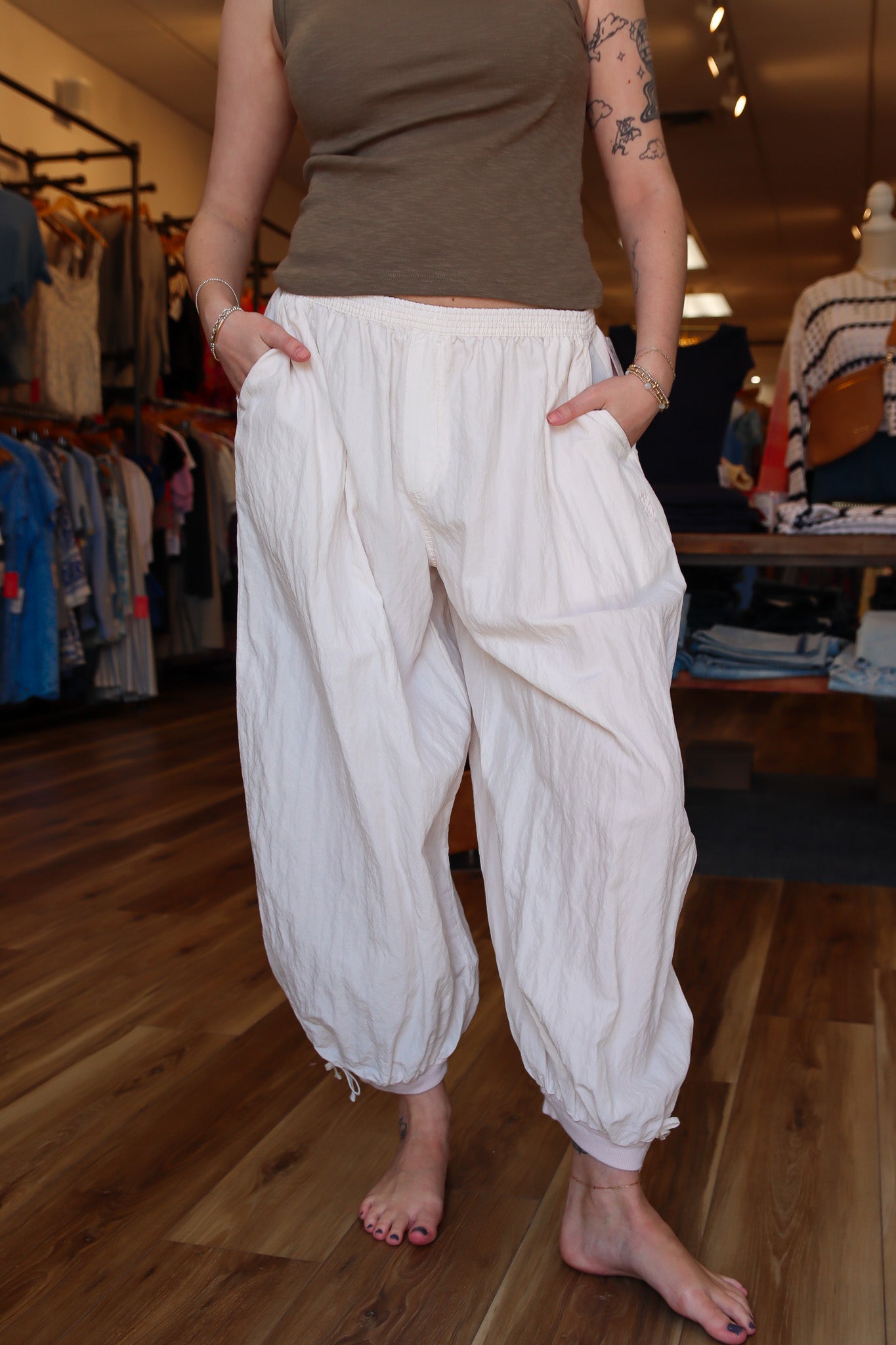FREE PEOPLE “ON IT” PANT