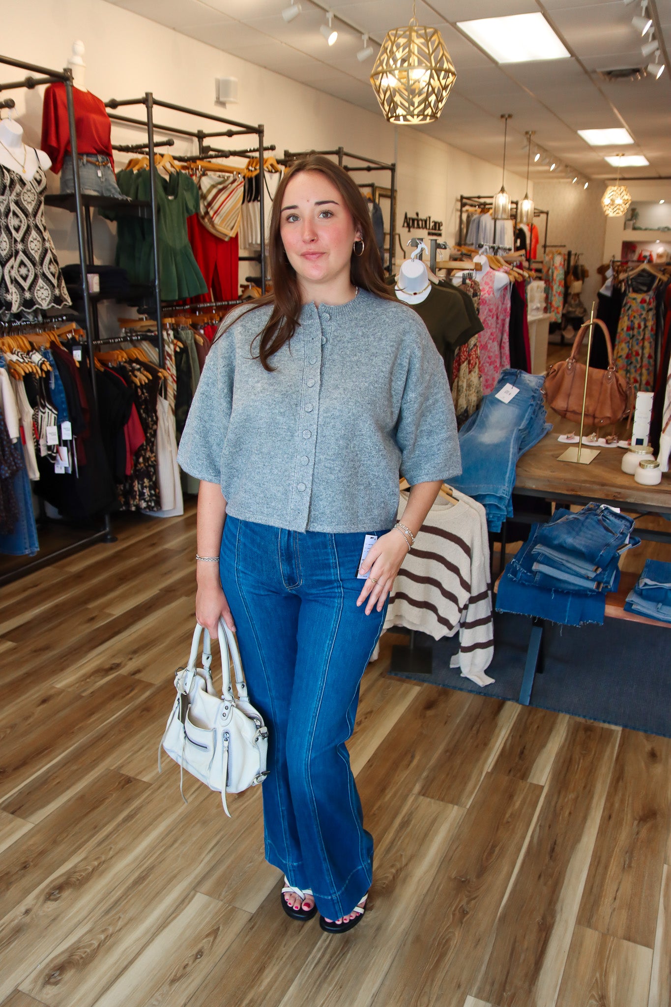 PINCH BUTTON DOWN SHORT SLEEVE SWEATER