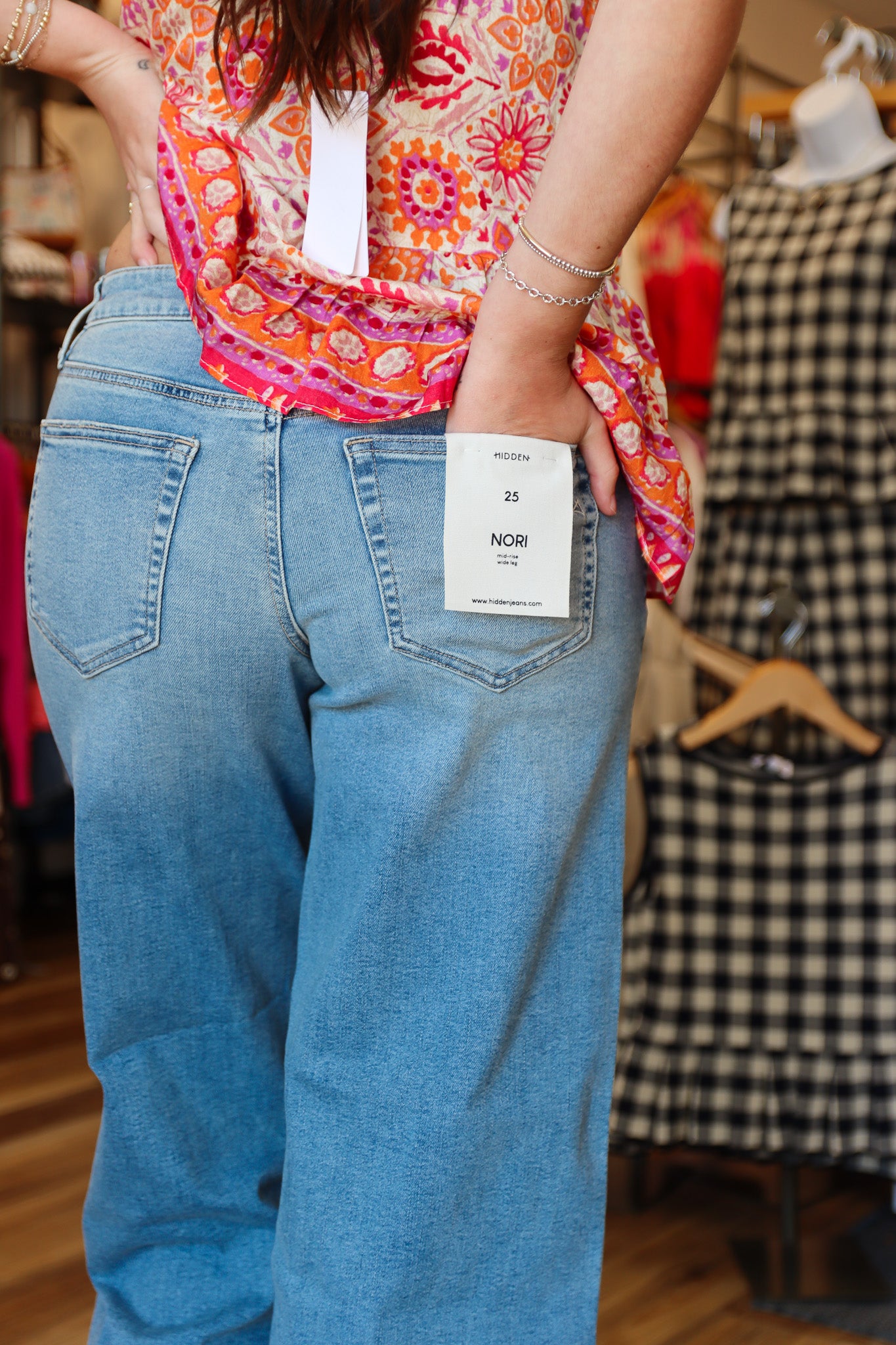 HIDDEN “NORI” MID RISE WIDE LEG JEAN