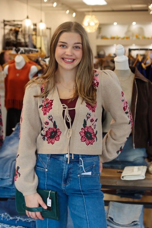 SALTWATER LUXE SLAIDE FLORAL FRONT TIED SWEATER