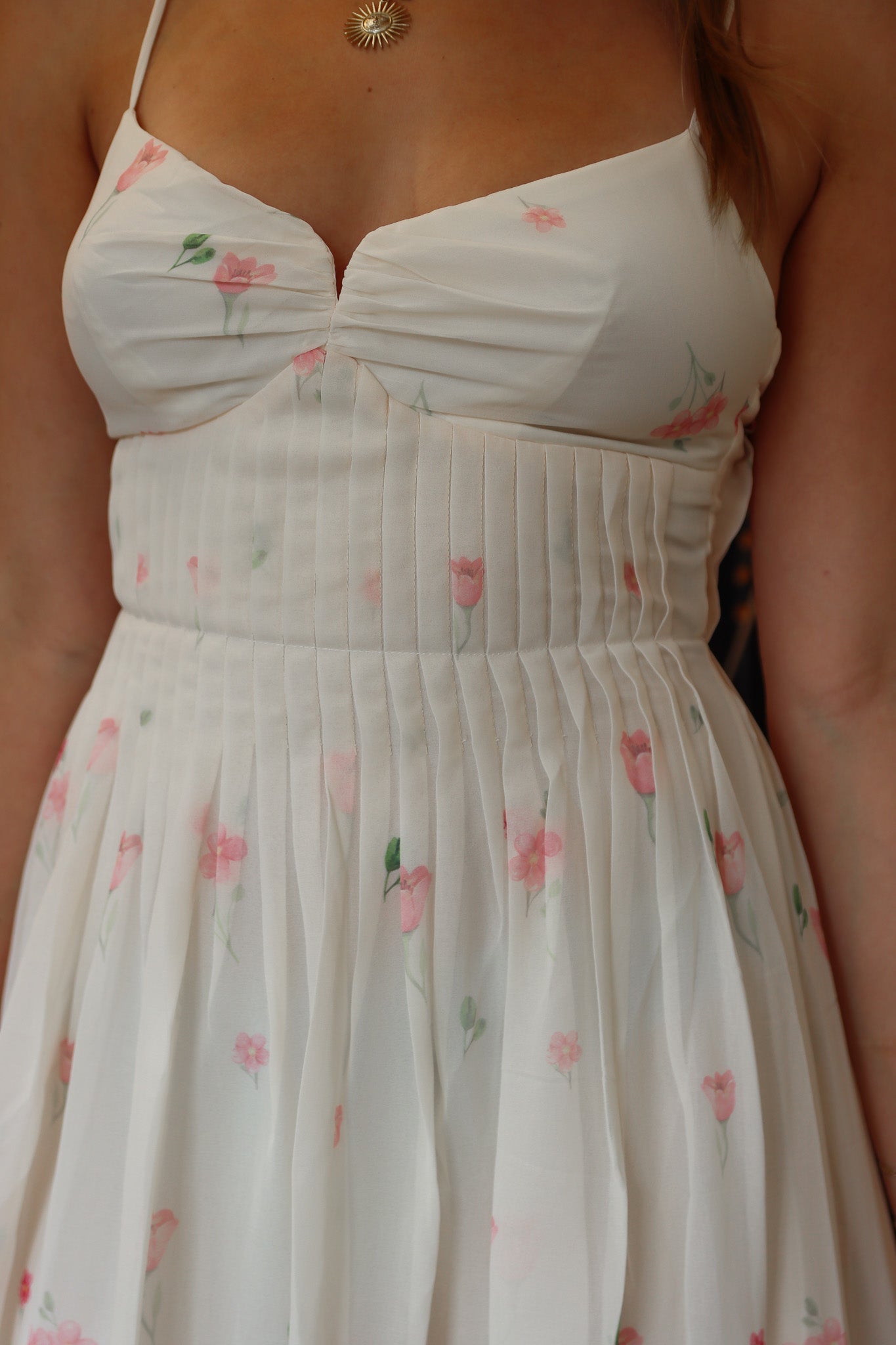 ASTR THE LABEL “BELLORA” FLORAL PINTUCK A-LINE MIDI DRESS