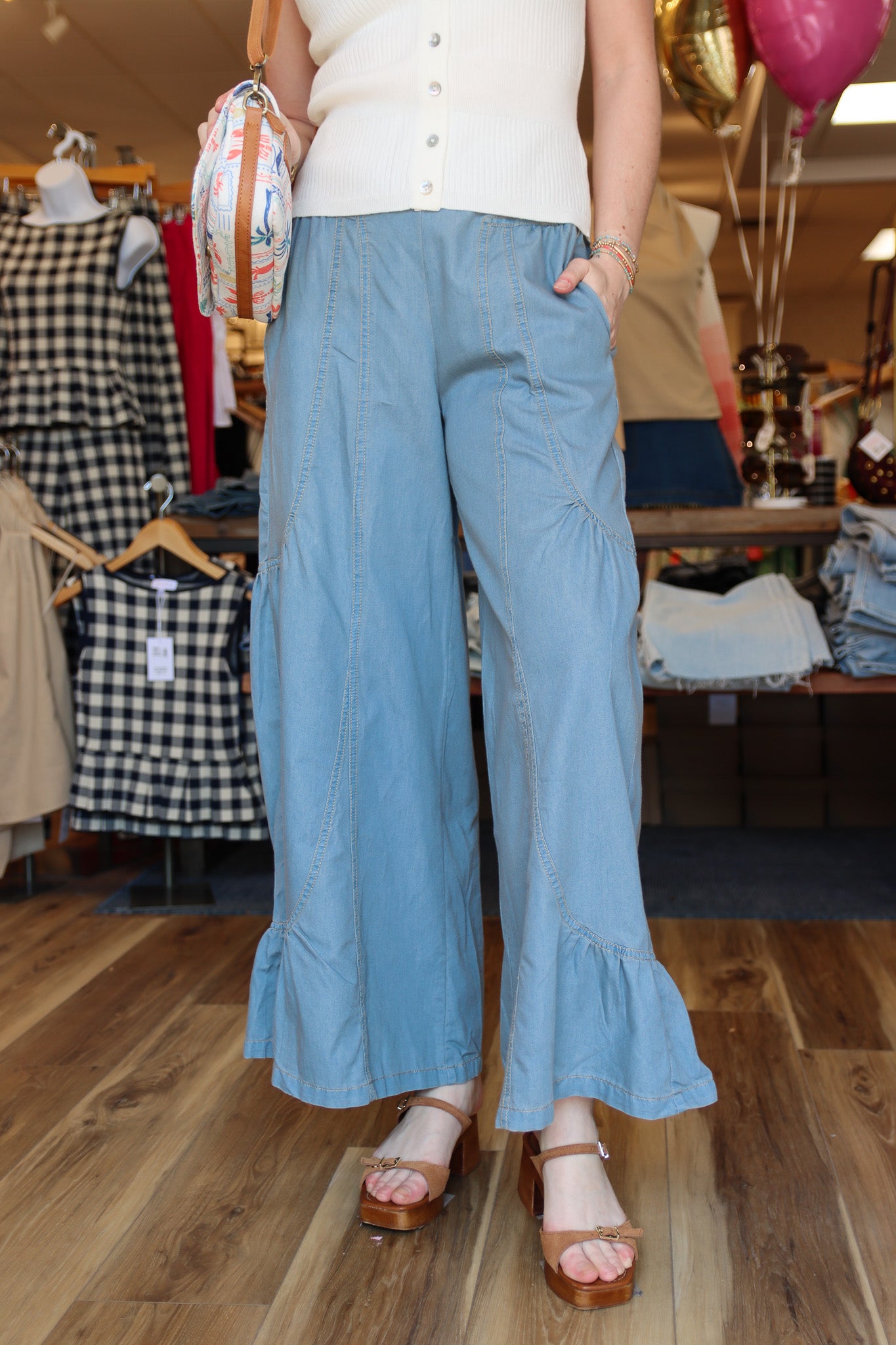 DAVID & DANI LIGHTWEIGHT CURVY WIDE LEG DENIM