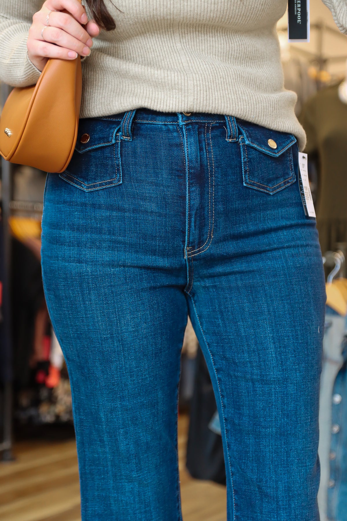 LIVERPOOL “HANNAH” PATCH POCKET FLARE JEAN