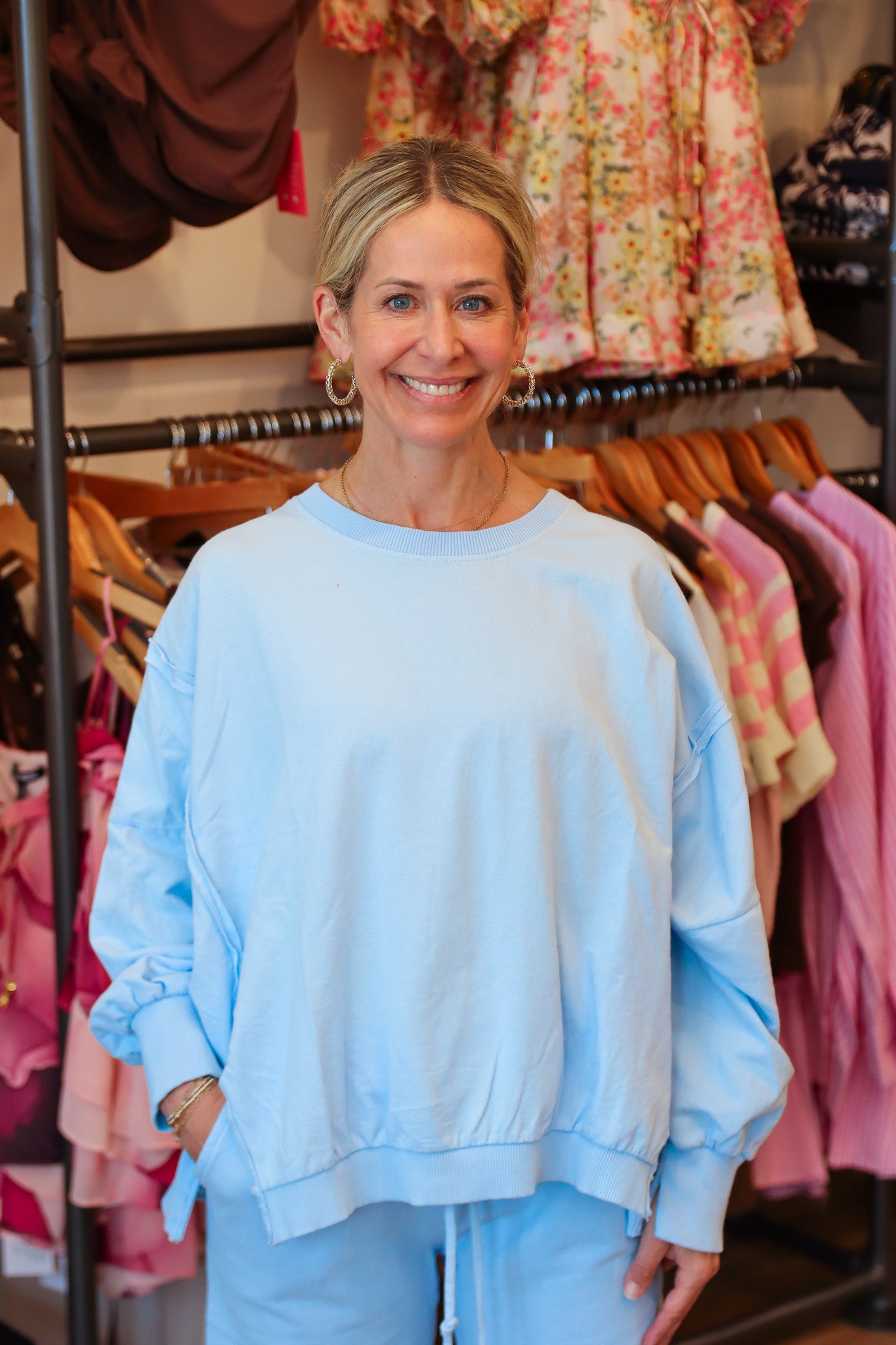 SUZY D “WERUGIA” OVERSIZE RAW EDGE SWEATSHIRT