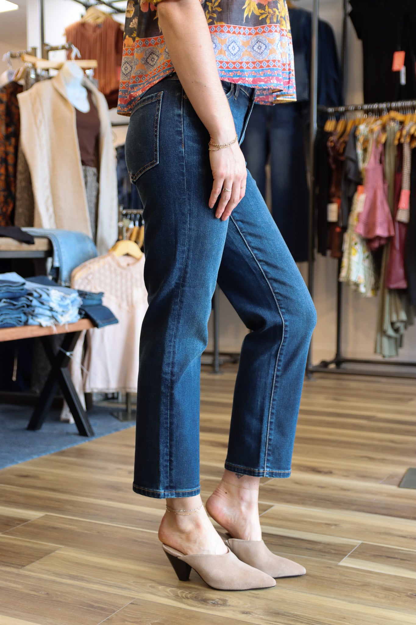 LIV NON-SKINNY SKINNY