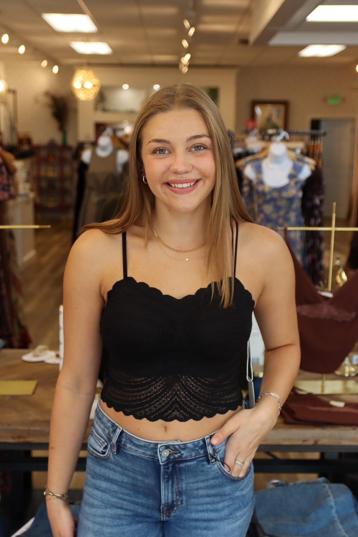 ALLIE ROSE FINE LACE PATTERN SCALLOP BRALETTE
