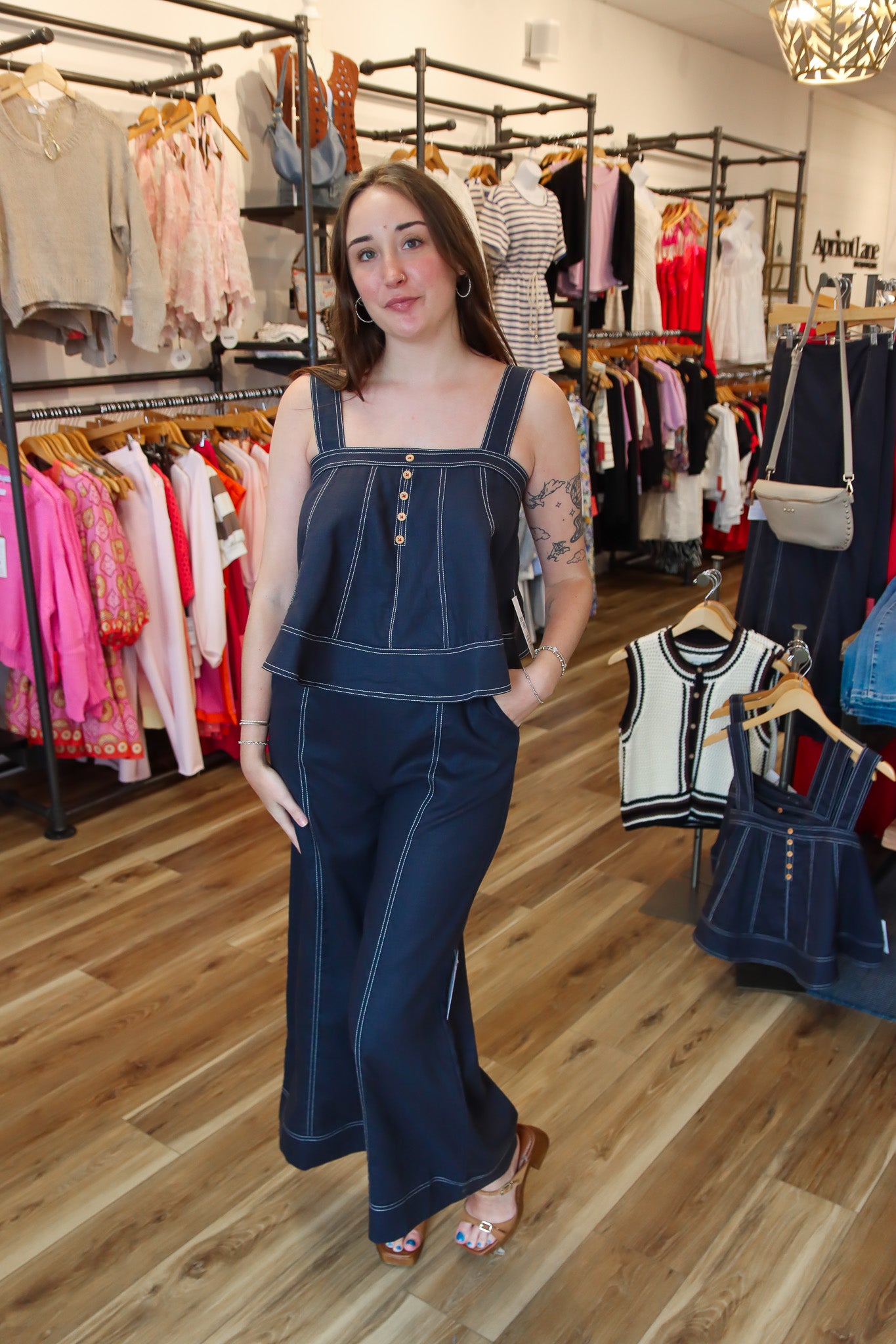MIOU MUSE STITCH DETAIL SLEEVELESS TOP