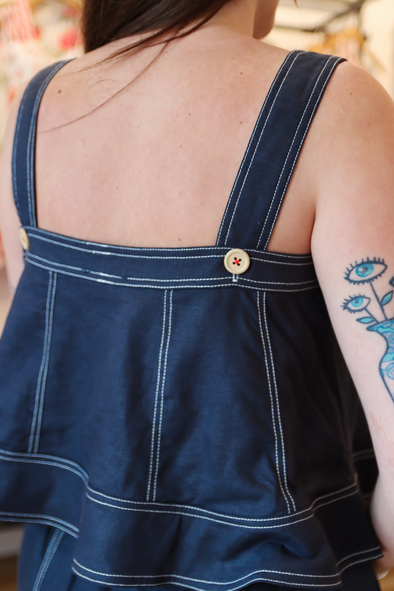 MIOU MUSE STITCH DETAIL SLEEVELESS TOP