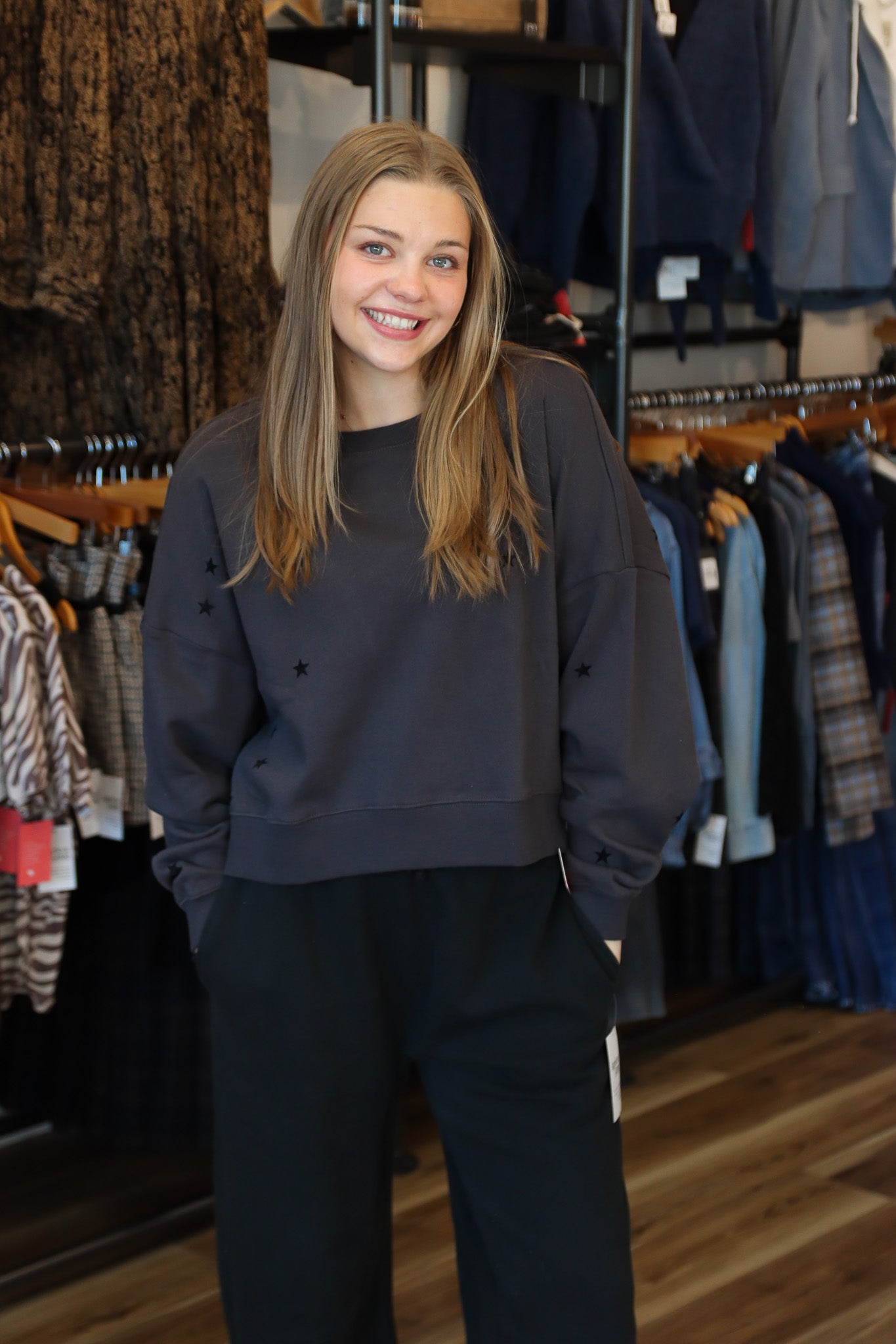 ALL-OVER MINI STARS SWEATSHIRT