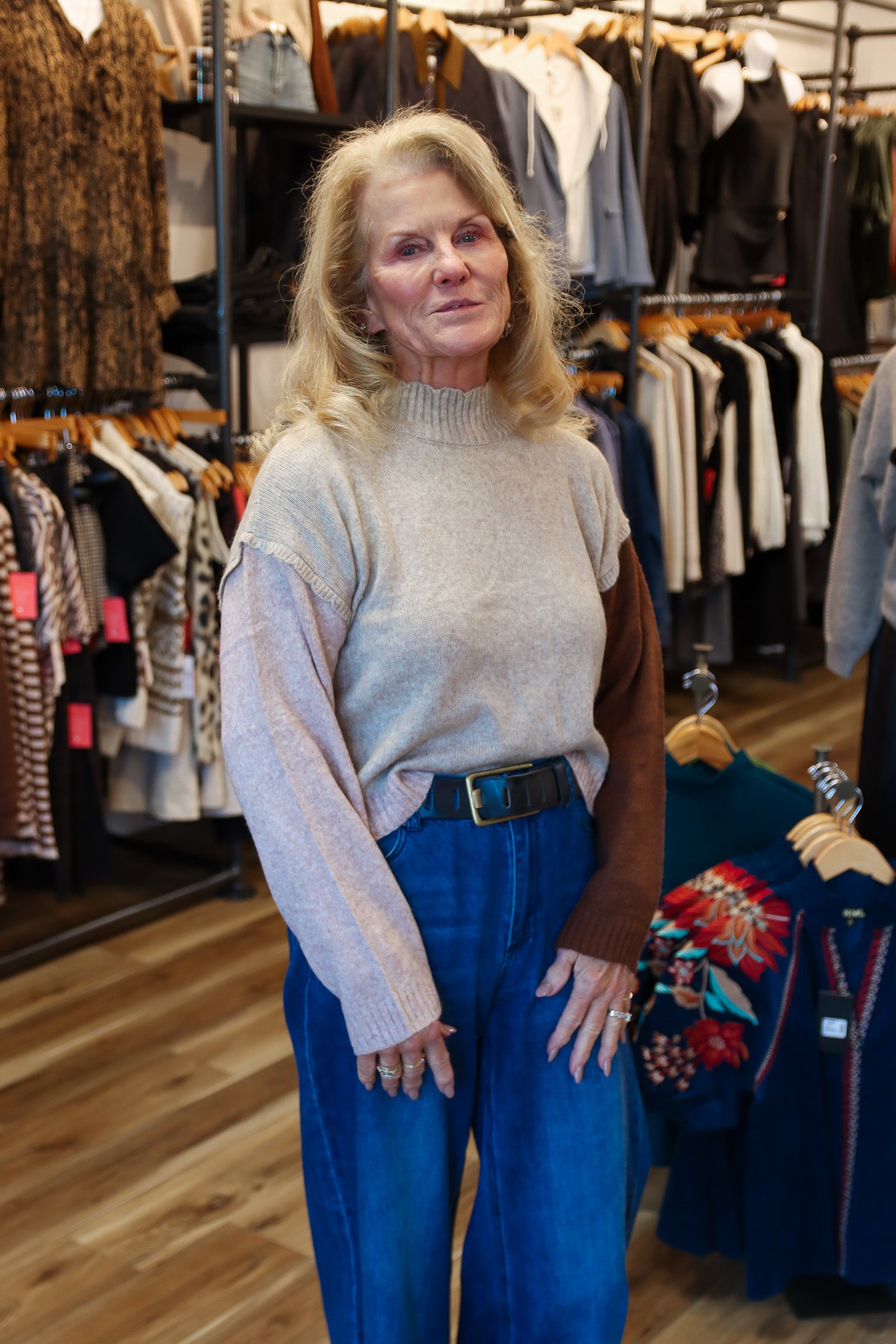 OLIVIA RUFFLE TURTLENECK