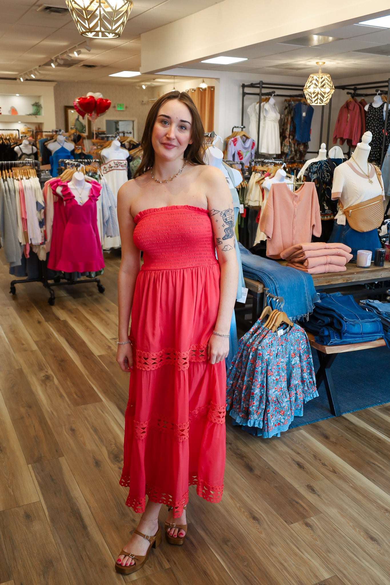 STRAPLESS SMOCKED TOP MAXI W LACE