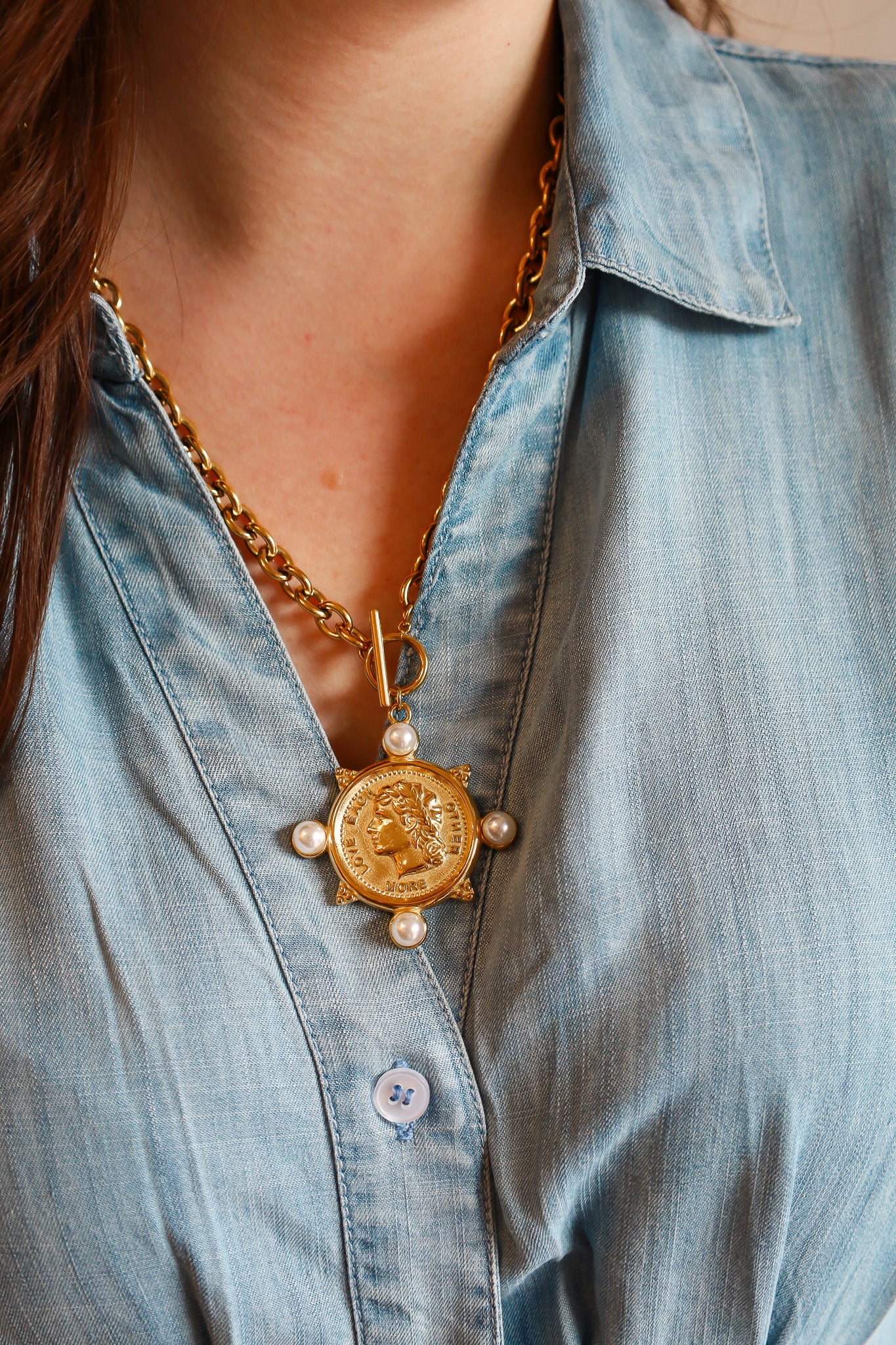 GOLD COIN NECKLACE