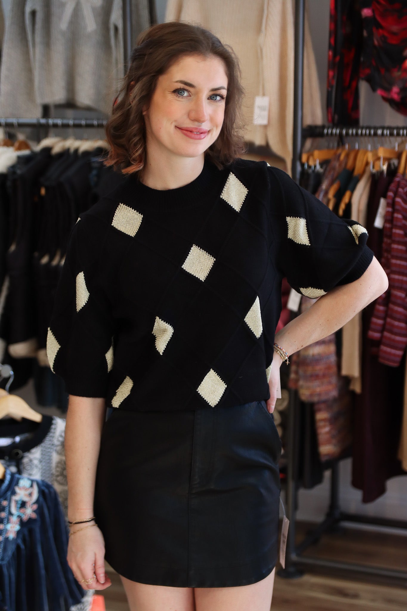 SHORT SLEEVE ARGYLE KNIT TOP