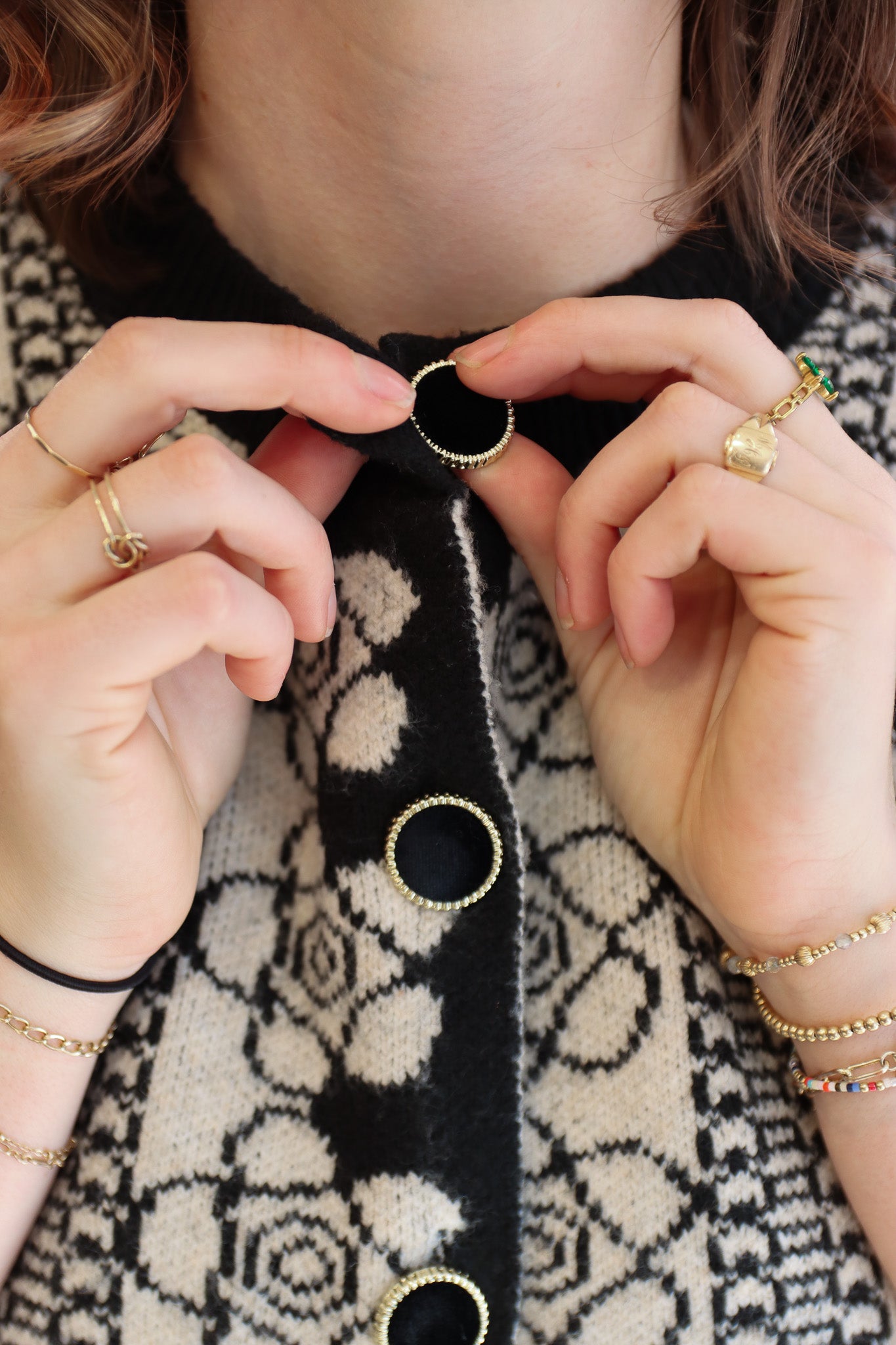 SS FLORAL KNIT CARDIGAN WITH VELVET  BUTTONS