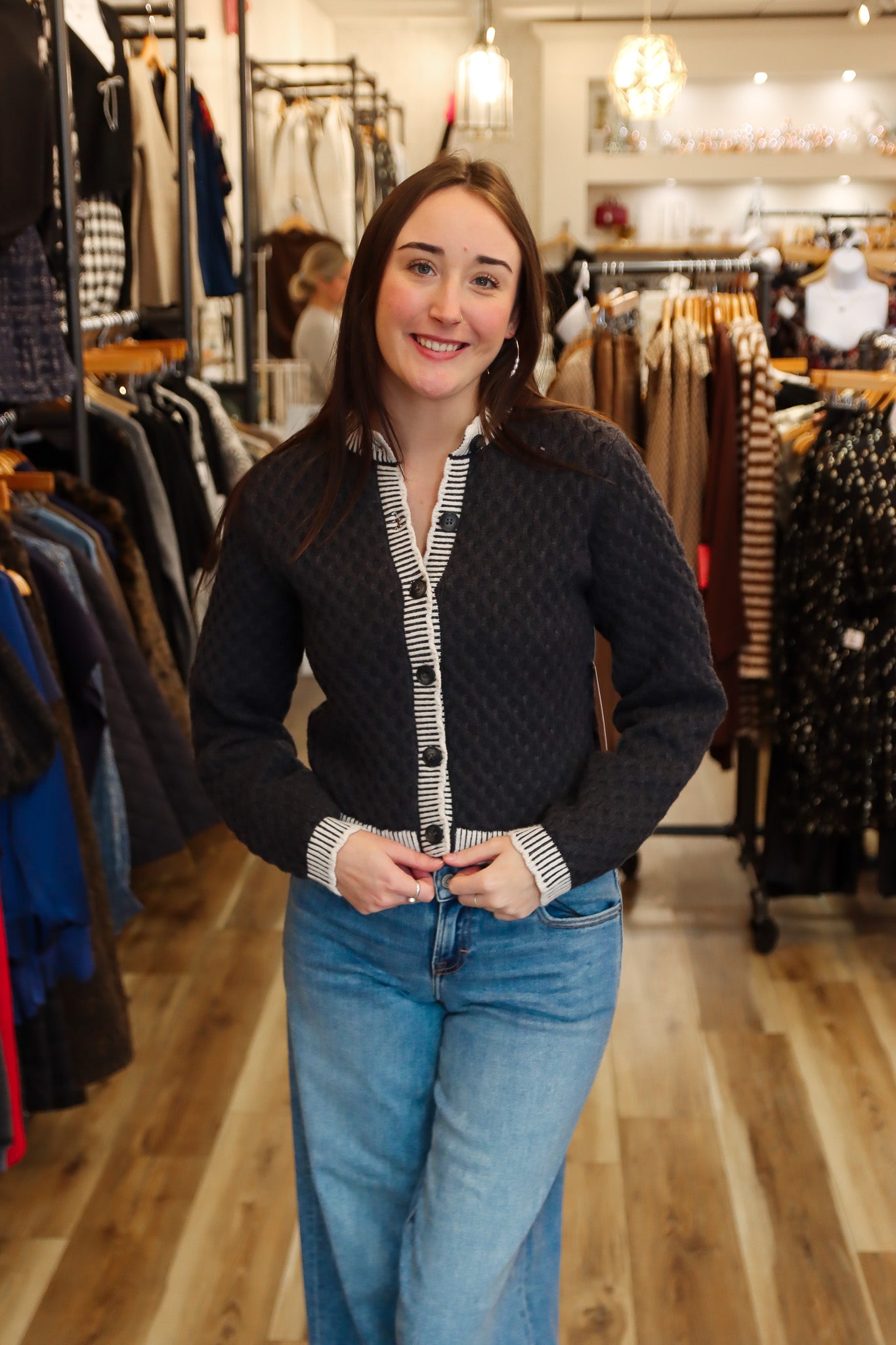 V NECK SHORT CARDIGAN