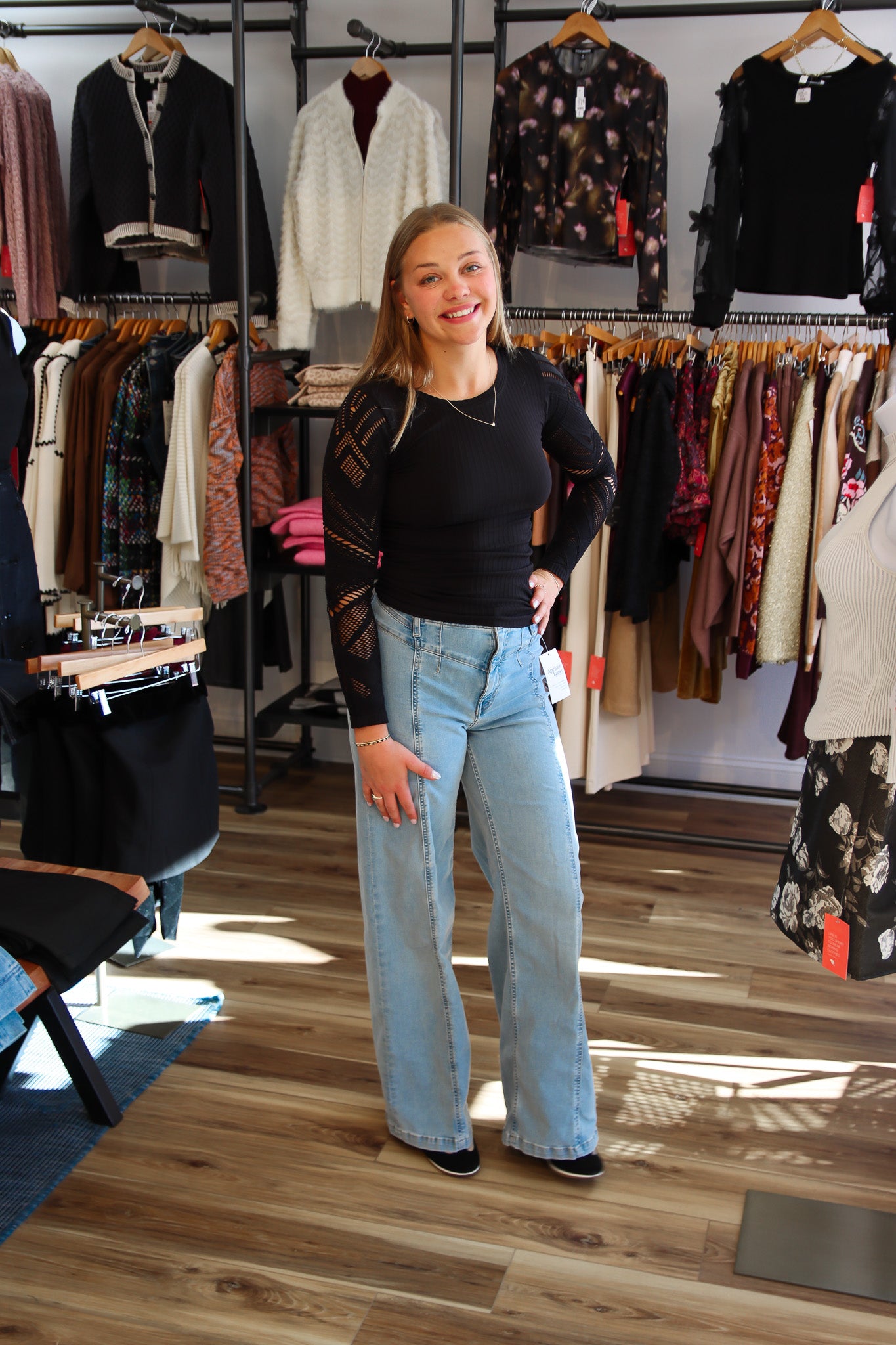 WIDE TEXTURED LONG SLEEVE TOP