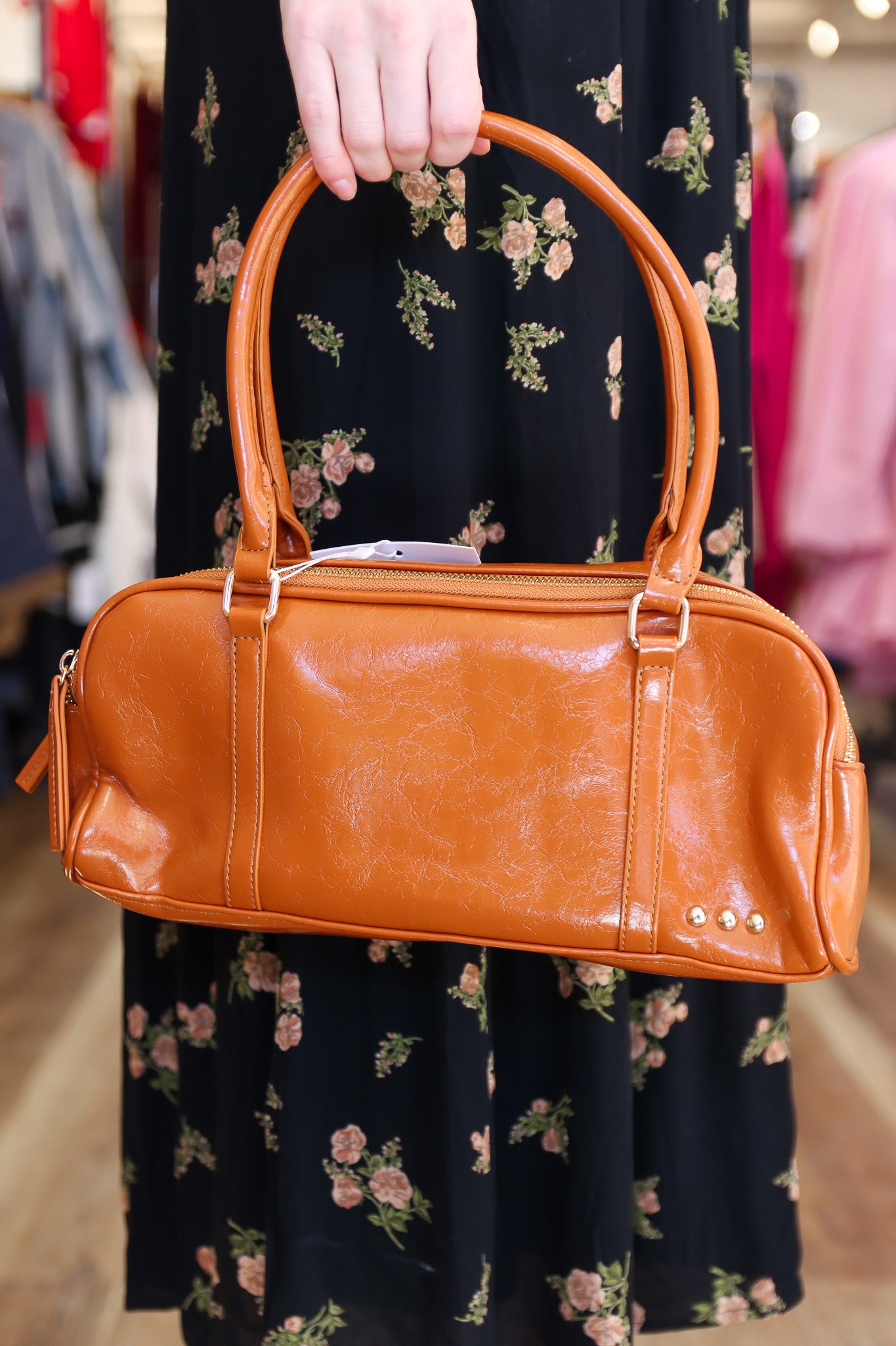 ARLYS BARREL SHOULDER BAG